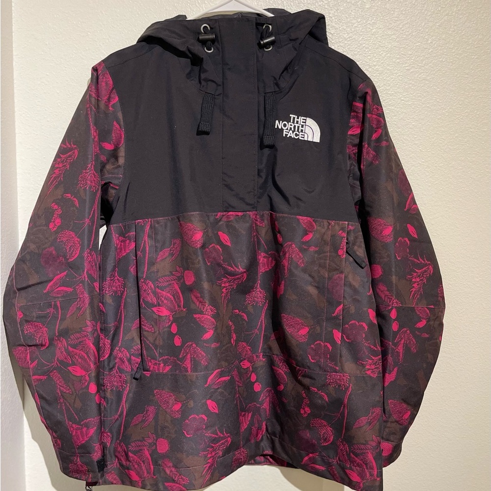 Brand new NorthFace ski jacket! Only worn once